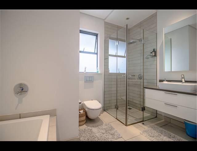 2 BEDROOM APARTMENT FOR SALE IN STEYN CITY